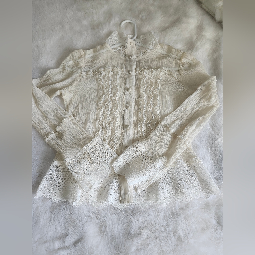 Victorian Inspired Matty M Cream Blouse